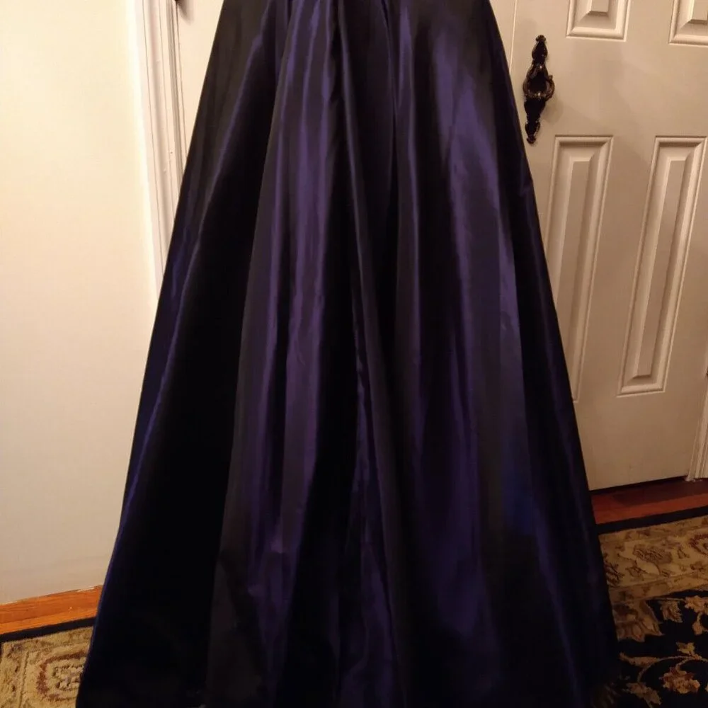 SOLD! Gigi Clark, Gorgeous Iridescent Purple Full Circle Maxi Skirt - Picture 11 of 16